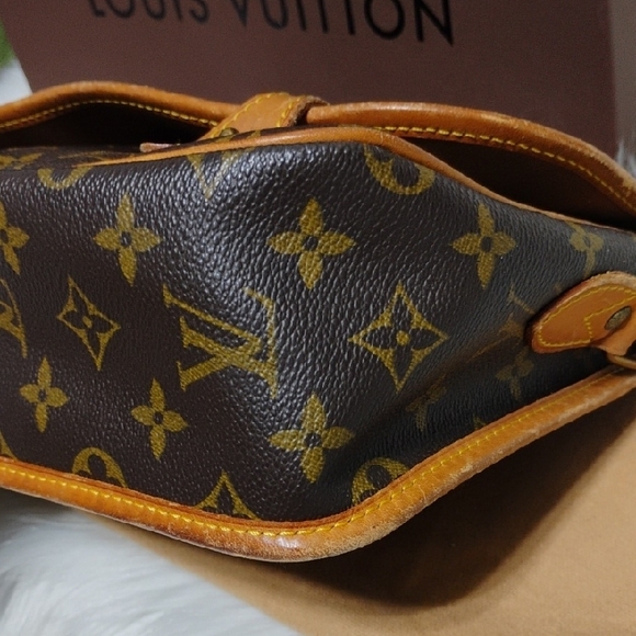 SALE! Louis Vuitton Monogram Gibessier MM M42247 Shoulder Bag W Dust Bag & Box - Picture 7 of 16